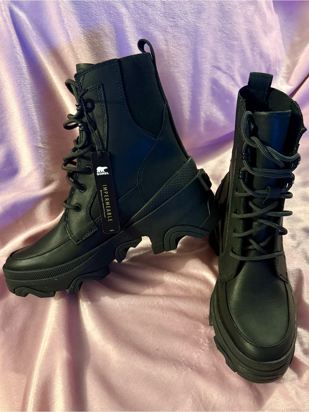 New Sorel black combat boots